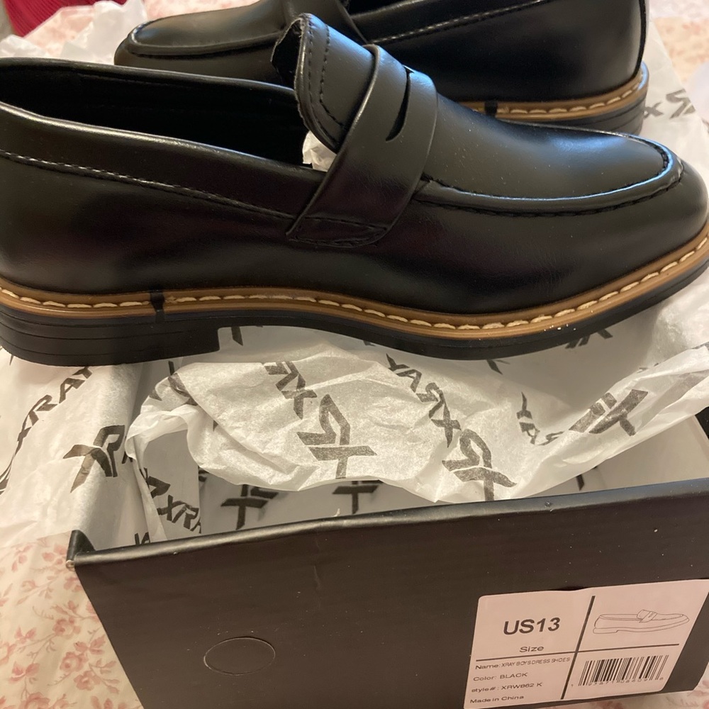 X-ray Sunday shows boys size 13 NEW